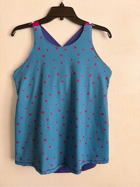 Sleeveless sports blouse size L